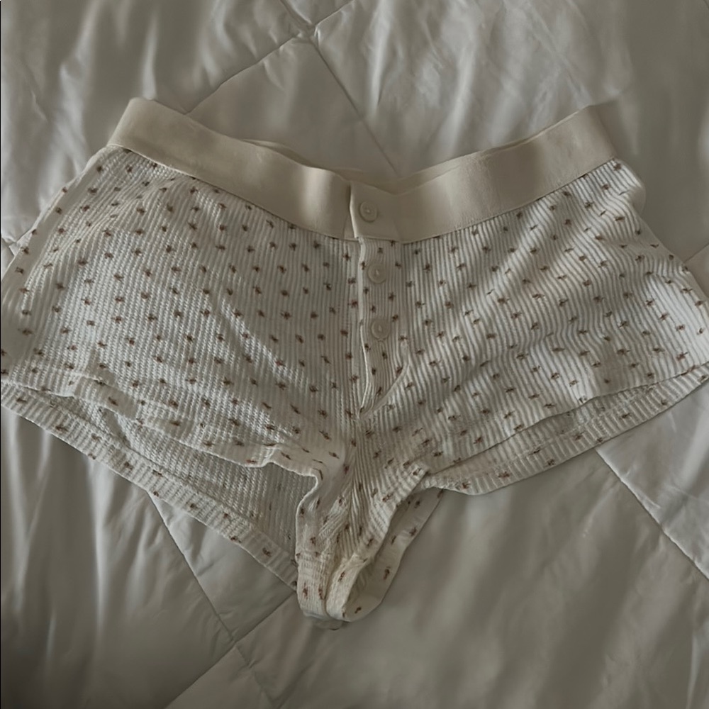 Brandy Melville Women's Cream Button-Front Intimate Shorts